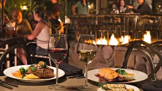 A photo of Jackalope's Bar and Grill at Tenaya Lodge restaurant