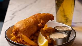 Sunday is Fish, Chip, Dip and Draft Night Photo