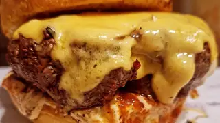 Una foto del restaurante ReCrudo Burger