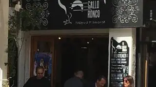 Una foto del restaurante El Gallo Ronco Calle Álamos