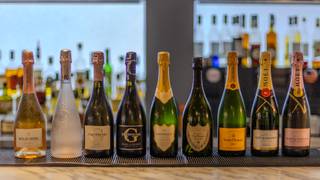 50% off Sparkling Wine & Champagne foto