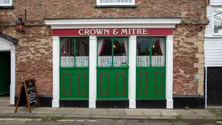 Une photo du restaurant Crown & Mitre