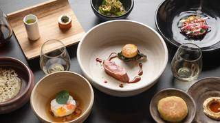 写真（EsterEv Tasting Menu at the Bar）