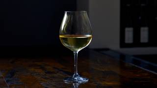 $7 Glasses of Wine Until 5:00 p.m.張相片