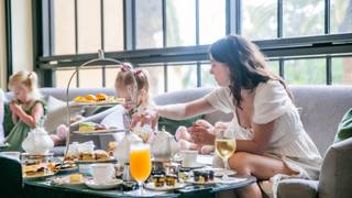 写真（Mother's Day Tea at The Ritz-Carlton Orlando）