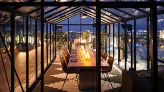 写真（Sky Lodge Rooftop Sunset Dinner - Up to 10ppl）