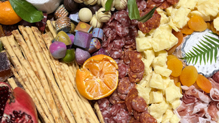 Cheese & Charcuterie Masterclass- Build Your Own! Foto