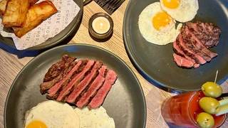 写�真（Steak n' Eggs）