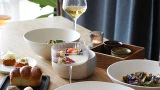 写真（Spring 7-Course Tasting | $95）