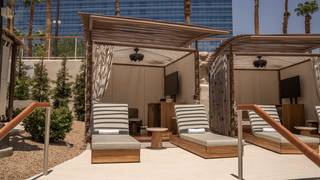 Cabana $250 Minimum Spend- up to 6 guests foto