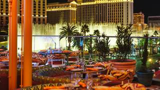 Fireworks on the Terrace - Fountain View Tables foto