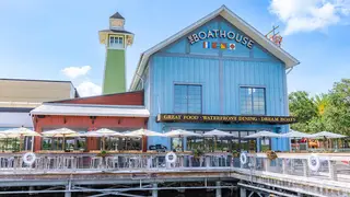 Una foto del restaurante The Boathouse