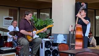 Live Music on the Patio with Band H2K foto