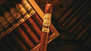 NEVERASH CIGAR DINNER AT FRANKIE'S -THURS JUNE 5 foto