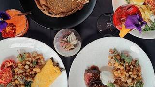 Weekend brunch 11 am - 2pm foto