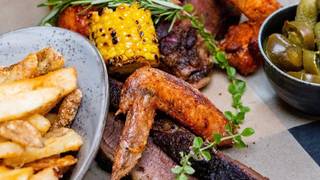 BBQ Platter …$48 per person foto