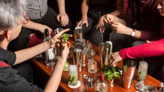 写真（Beginner Cocktail Masterclass Experience）