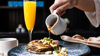 写真（A Toast to Mom: Mother's Day Brunch 2025）