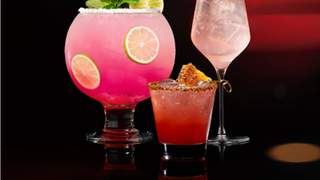 SIP INTO HAPPINESS WITH NEW SEASONAL OFFERINGS foto
