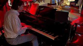Live Piano Every Night! foto