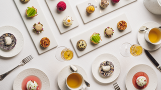 A Decade In Desserts' Anniversary Afternoon Tea foto