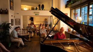 Jazz at the Café  - Live Jazz Performance & Dinner foto