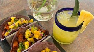 Cinco de Mayo at Aki Fresh Mex! foto
