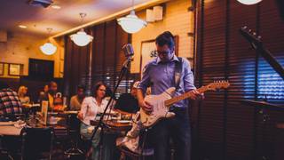 SHAW’S OYSTER BAR - LIVE MUSIC THURSDAYS foto