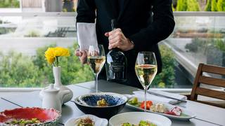 NIWA x Laurent-Perrier foto