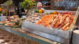 Italian Riviera Buffet | Brunch with Live Music foto