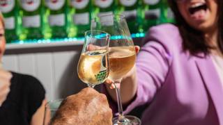 Happy Hour 3PM-6PM foto