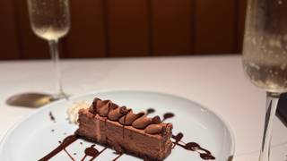 Free Dessert with any 2 Lunches foto
