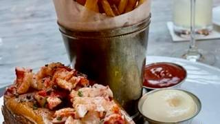 Bellini & Lobster Roll Lunch Special Photo