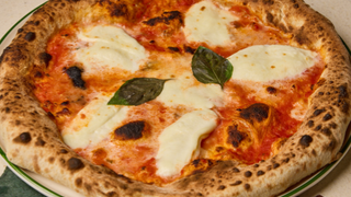 15% Off All Pizzas at Mama Fifi foto