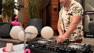 Poolside DJ Sunday foto
