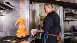 Sip & Savor: Wine Dinner at Mercat a la Planxa foto