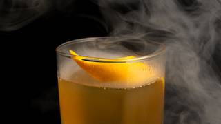 SIP INTO THE FIRE foto