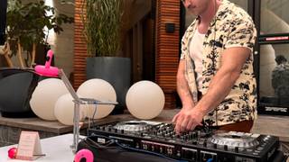 CANADA DAY POOL PARTY foto
