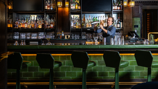 Martini Cocktail Class at The Savoy Bar foto
