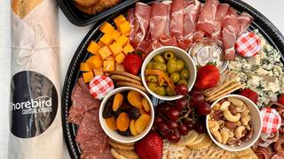 🧺 Shorebird Picnic Baskets & Platters foto
