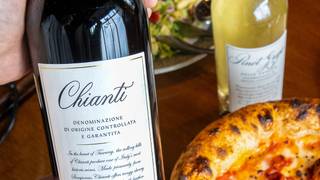 Pop a Bottle of our Gratitude foto