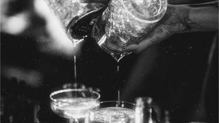 Vela After Dark: Zona Rosa Takeover foto