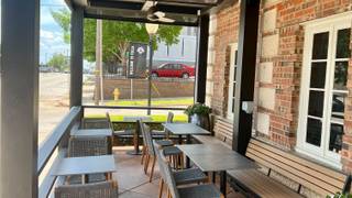 Patio Dining foto