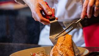 Chef’s Choice Natsu Menu - £110 for two guests foto