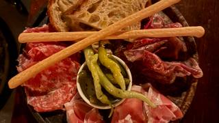 Treat Yourself - Charcuterie Add-On foto