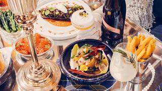A Roaring Set Menu foto