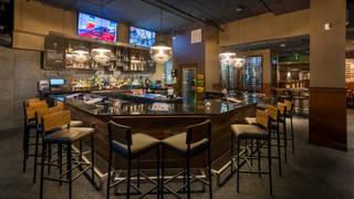 Down To Fondue | All New Happy Hour foto