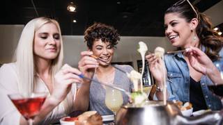 Ladies' Night Out foto