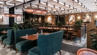 A photo of Earls Kitchen + Bar - Financial District restaurant