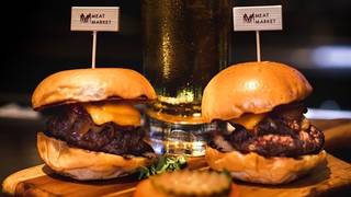 BEST HAPPY HOUR IN TOWN!! foto